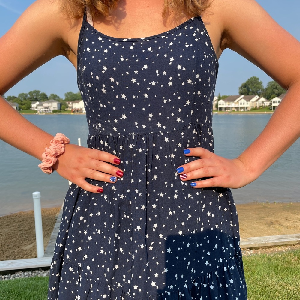 NAVY STAR FLOWY DRESS